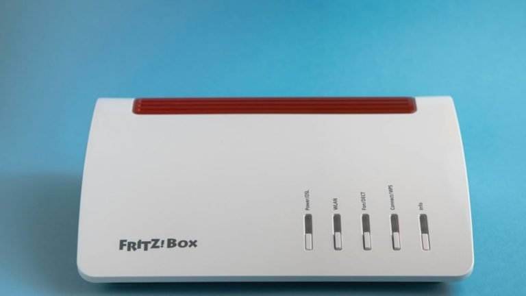 fritzbox info leuchtet rot